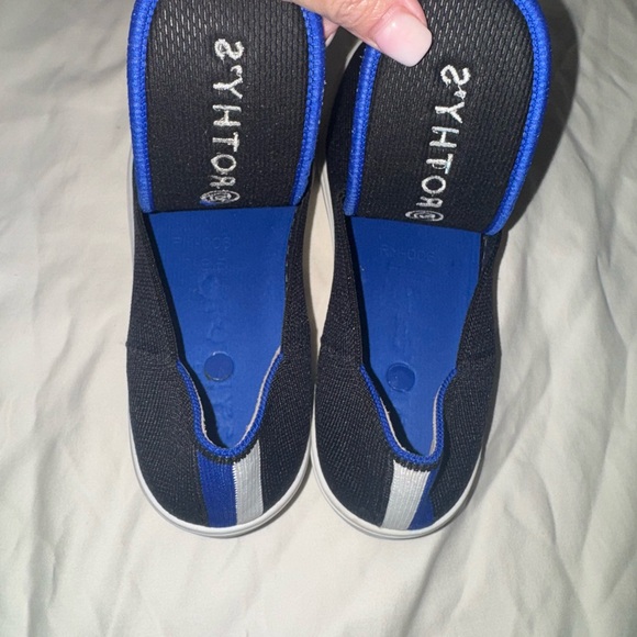 Rothy's Slip-On sneakers - Picture 6 of 11